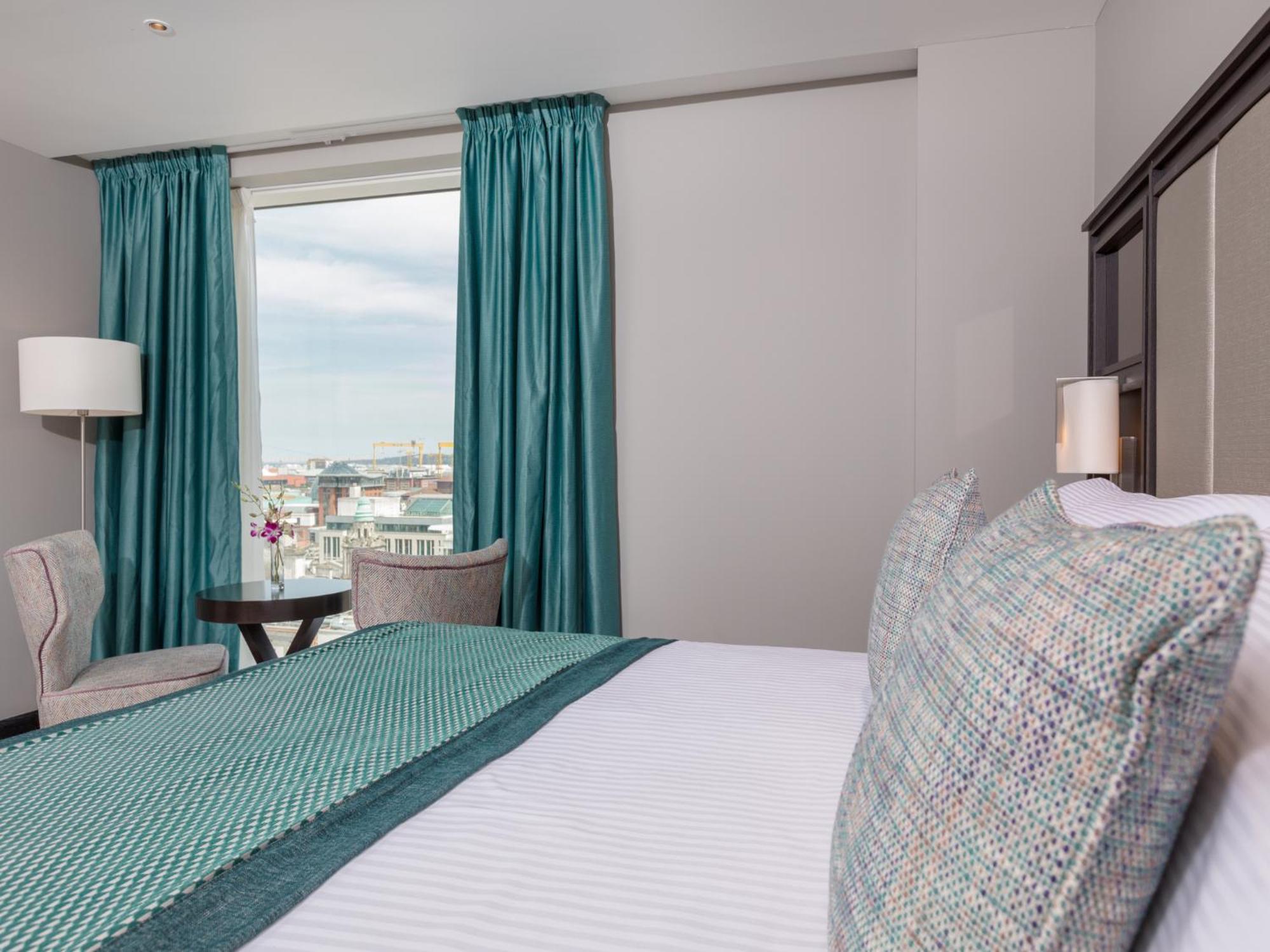 Deluxe Double Room Bath
