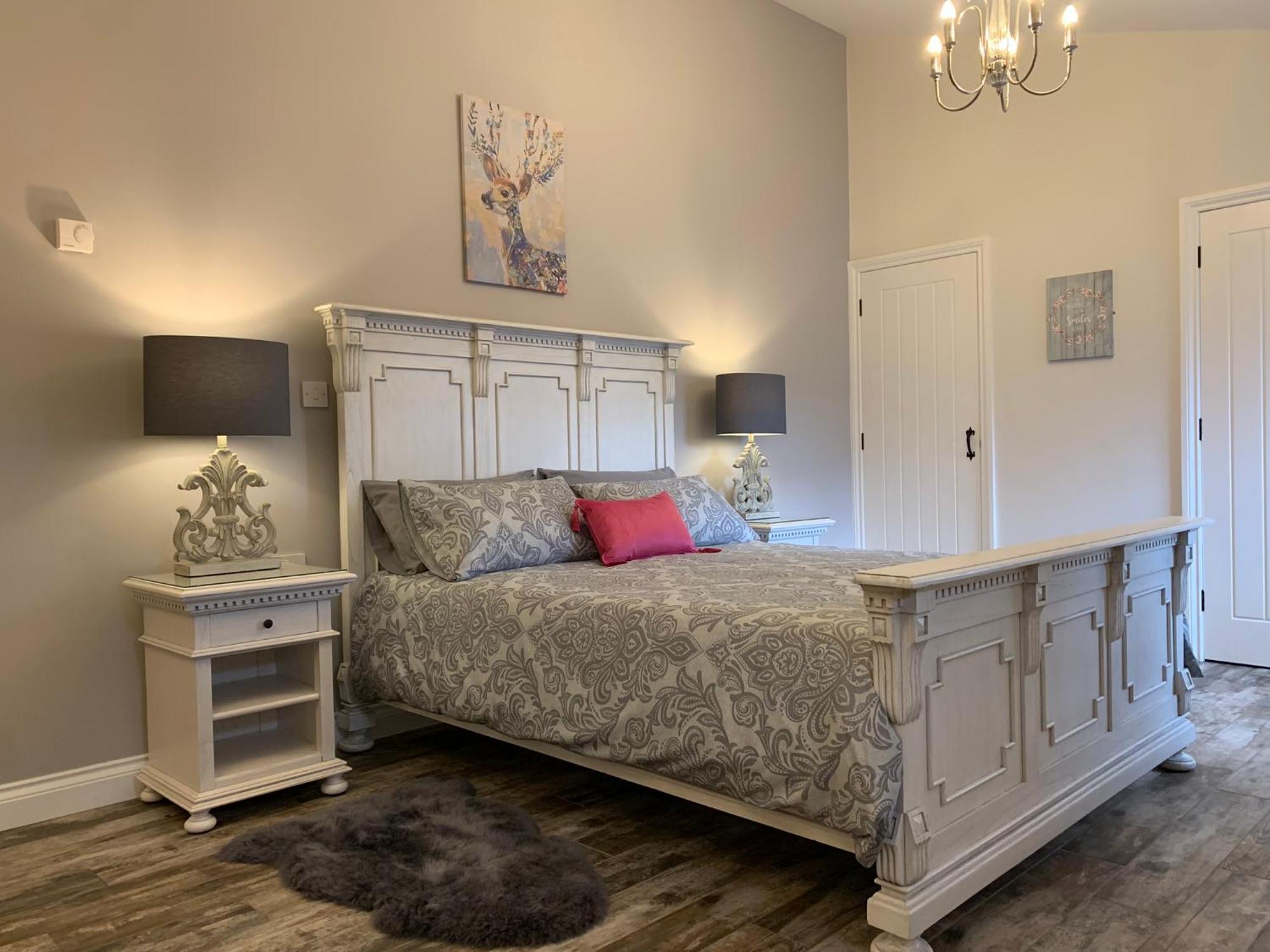 Deluxe King Suite