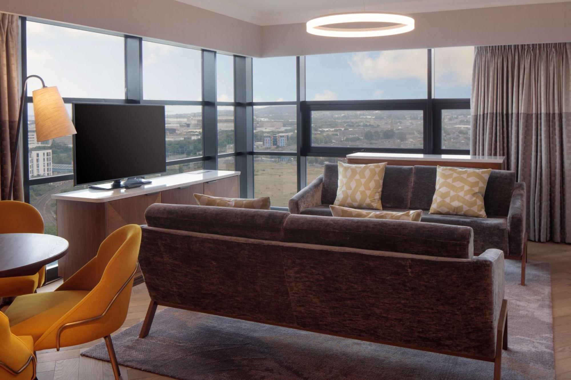 King Executive Suite