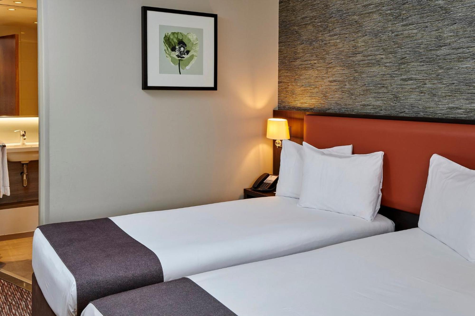 Standard Room Two Single Beds