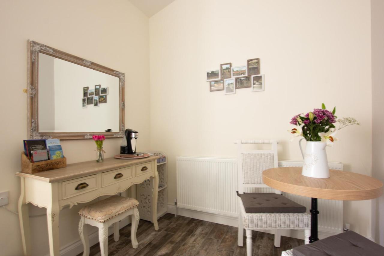 Double Room Private Bathroom