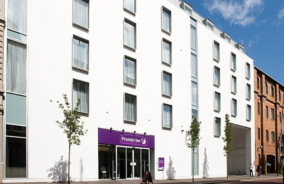 Premier Inn Belfast City Centre - Cathedral Quarter-1