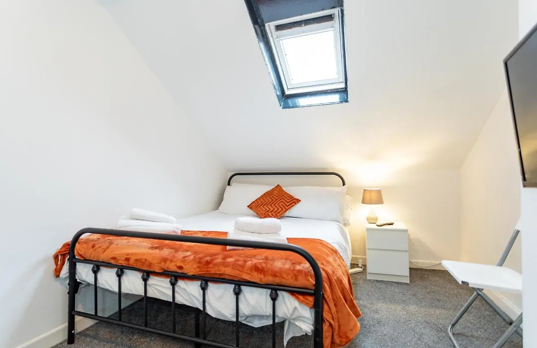 Castlereagh Guest House-1