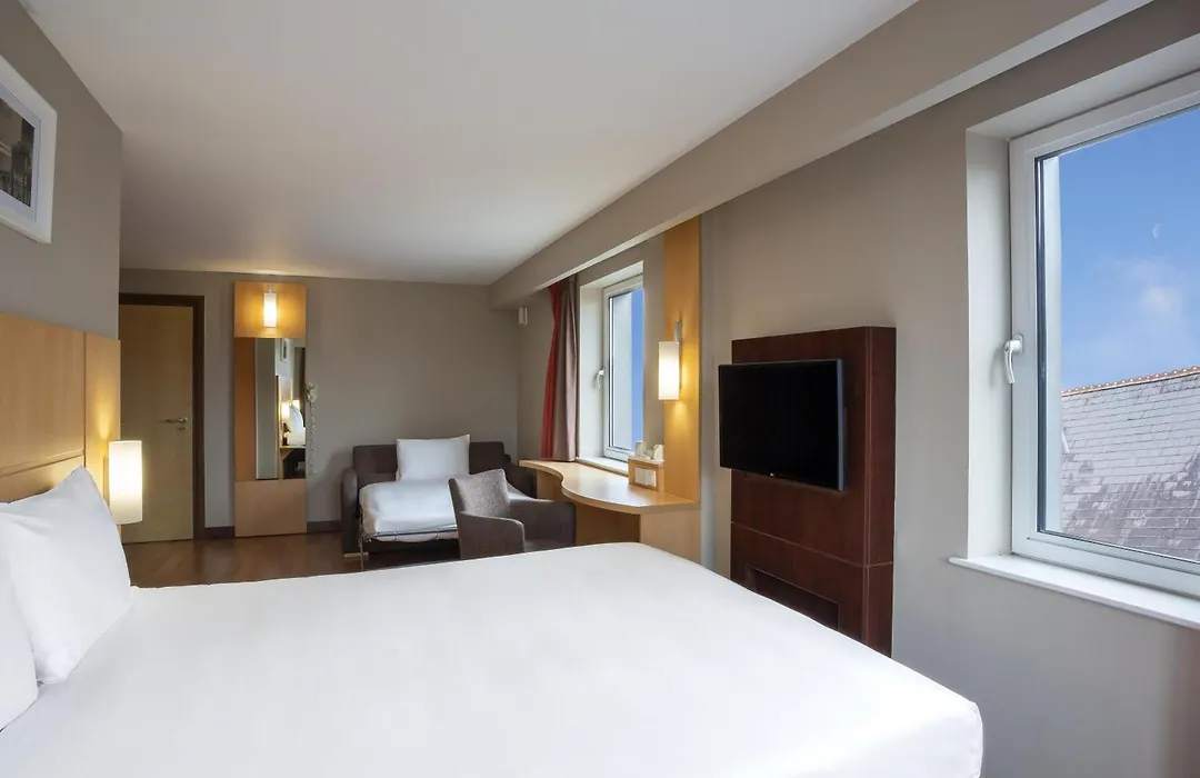 Ibis Belfast Queens Quarter-1