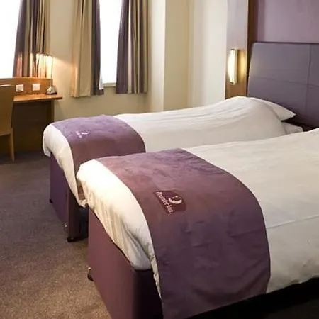 Premier Inn Belfast City Centre - Cathedral Quarter-2