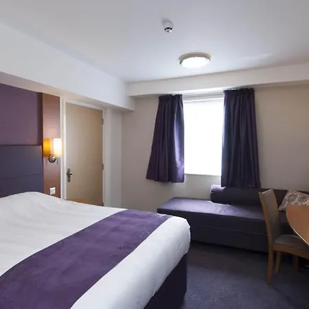 Premier Inn Belfast City Centre - Alfred Street-3