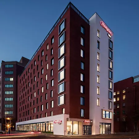 Hampton By Hilton Belfast City Centre-3