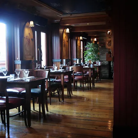 Benedicts Hotel-3
