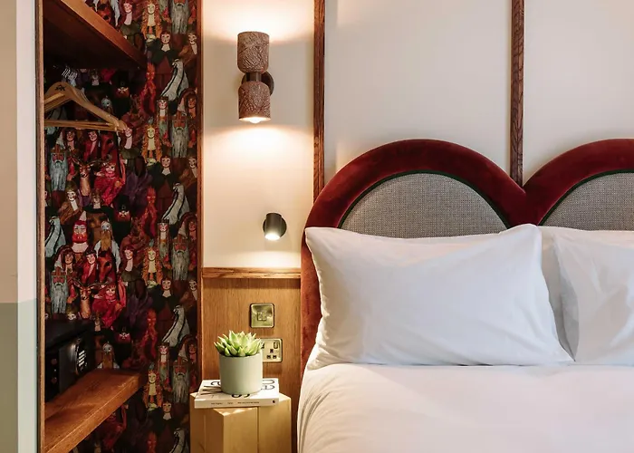 Belfast HotelsRoom2 Hometel