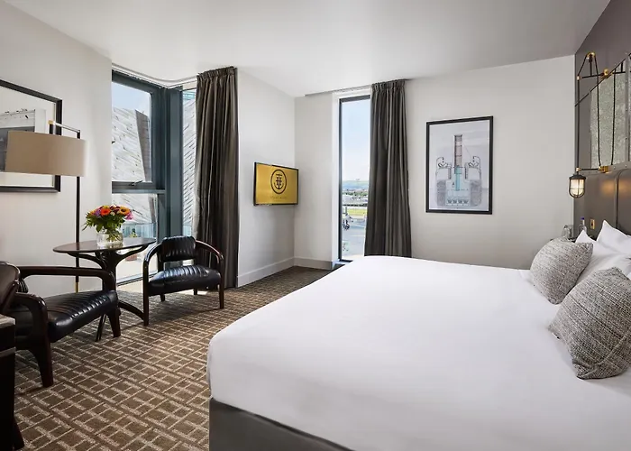 Belfast HotelsTitanic